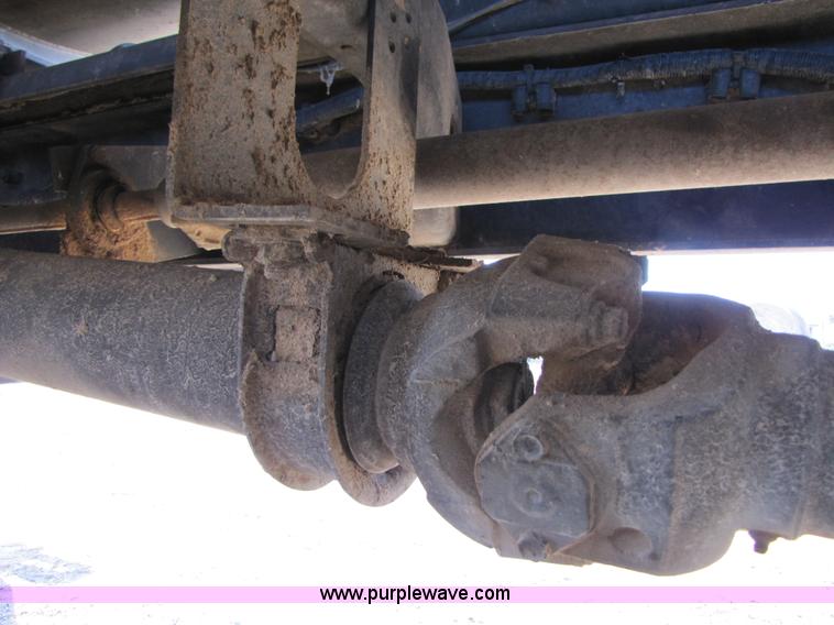 image for item A4660 1997 Ford Louisville feed truck with Roto-mix 600-16 mixer