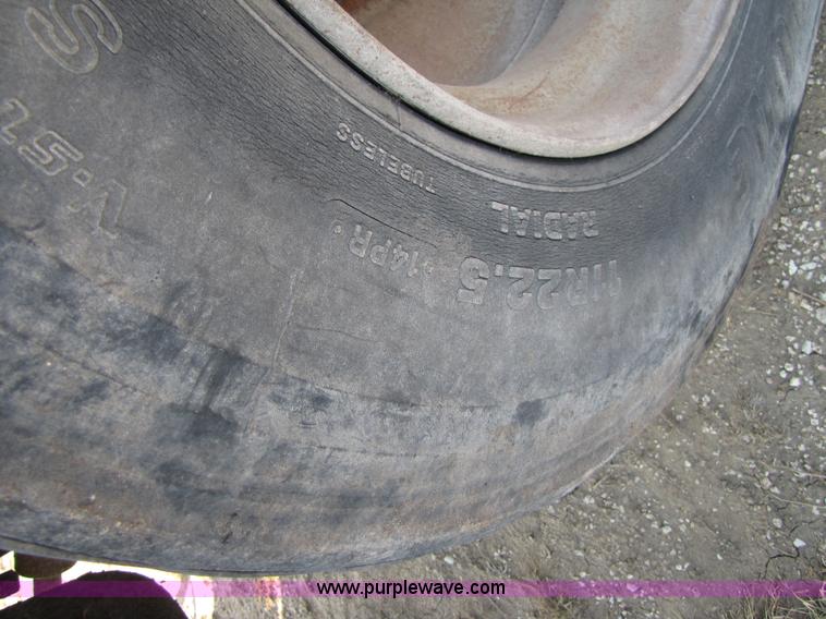 image for item A4660 1997 Ford Louisville feed truck with Roto-mix 600-16 mixer