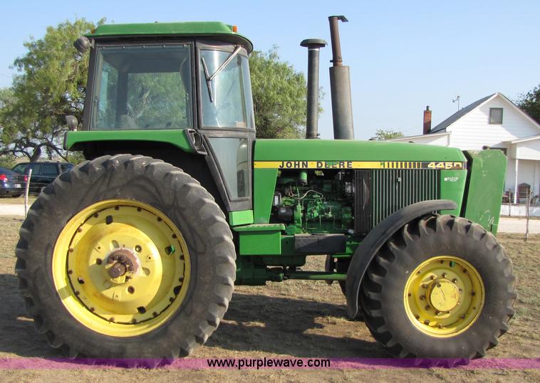 image for item A4666 1988 John Deere 4450 MFWD tractor