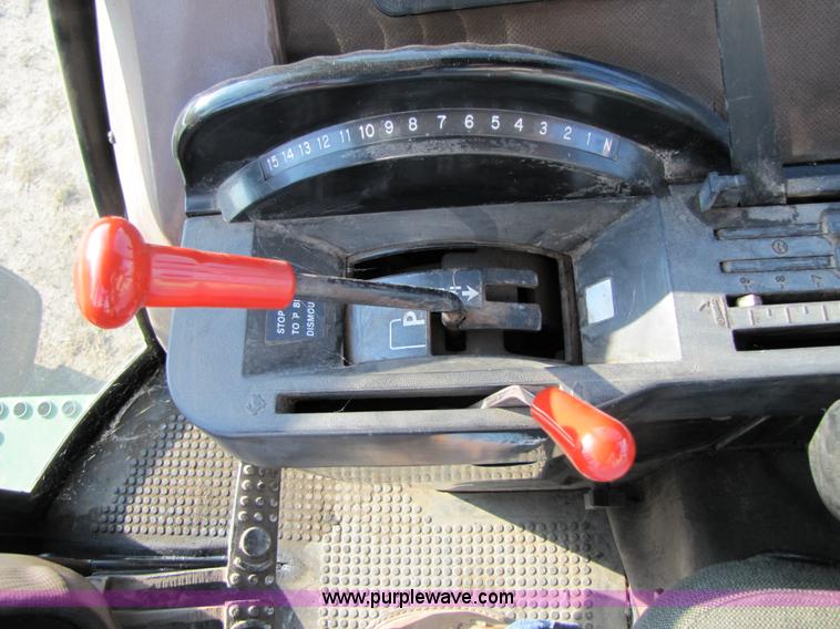 image for item A4666 1988 John Deere 4450 MFWD tractor