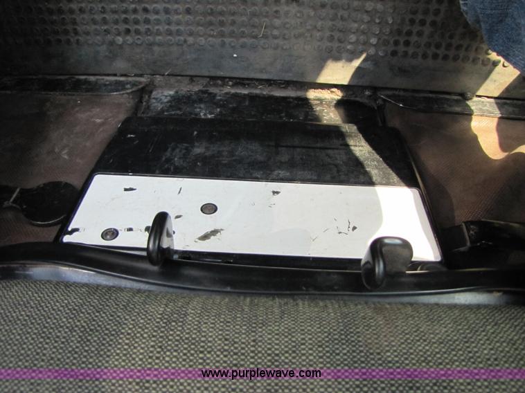 image for item A4666 1988 John Deere 4450 MFWD tractor