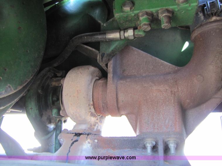 image for item A4666 1988 John Deere 4450 MFWD tractor