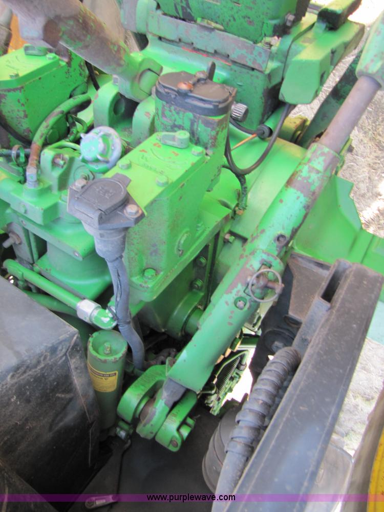 image for item A4666 1988 John Deere 4450 MFWD tractor