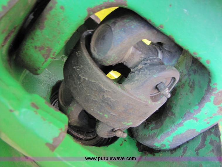image for item A4666 1988 John Deere 4450 MFWD tractor