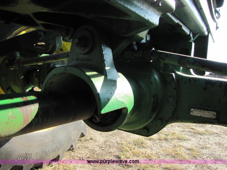 image for item A4666 1988 John Deere 4450 MFWD tractor