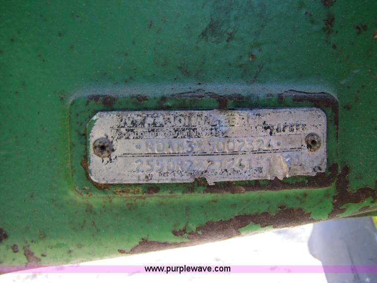 image for item A4666 1988 John Deere 4450 MFWD tractor