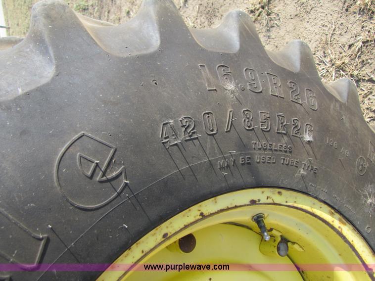 image for item A4666 1988 John Deere 4450 MFWD tractor