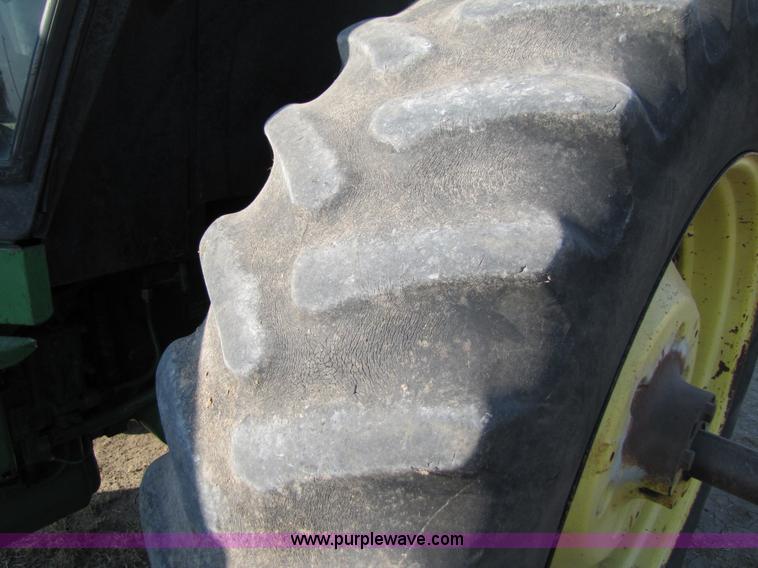 image for item A4666 1988 John Deere 4450 MFWD tractor