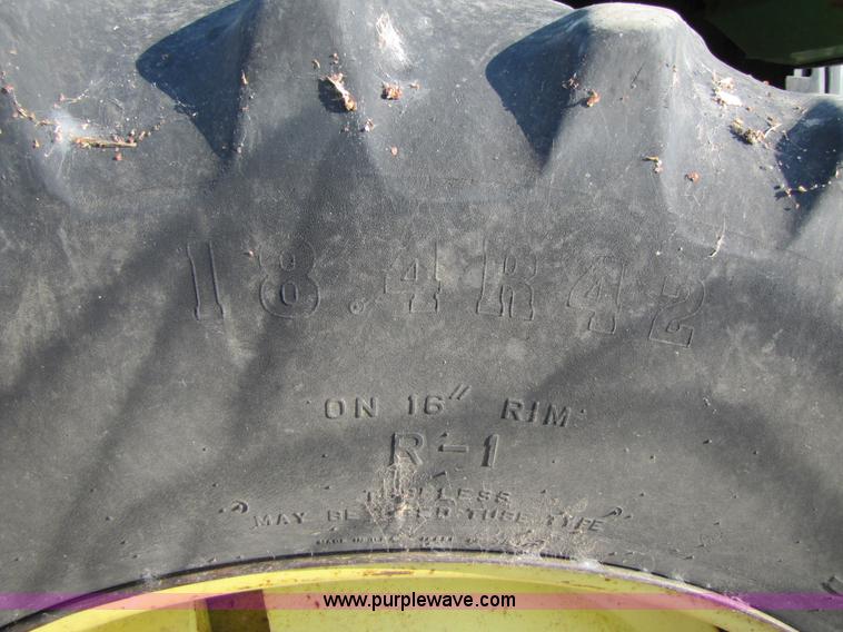 image for item A4666 1988 John Deere 4450 MFWD tractor