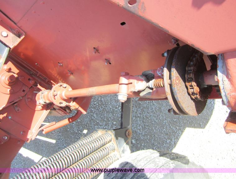 image for item A4711 Hesston 1170 16' hydro swing swather