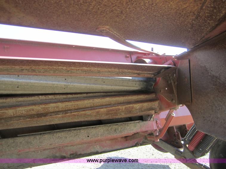 image for item A4711 Hesston 1170 16' hydro swing swather