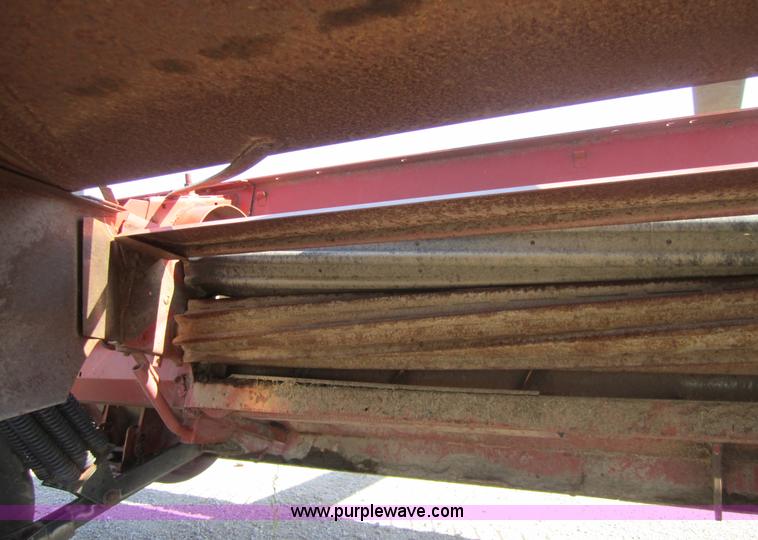 image for item A4711 Hesston 1170 16' hydro swing swather