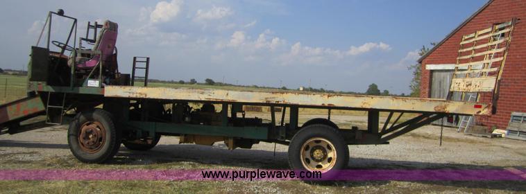 image for item A4732 United Manufacturers 710 Hay Monster bale wagon