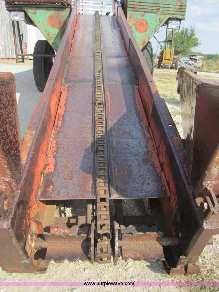 image for item A4732 United Manufacturers 710 Hay Monster bale wagon