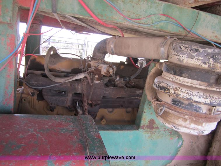 image for item A4732 United Manufacturers 710 Hay Monster bale wagon