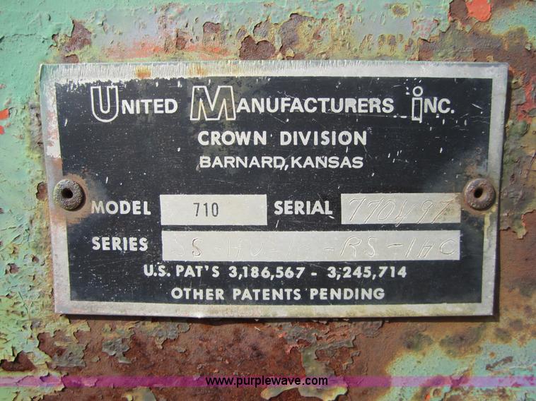 image for item A4732 United Manufacturers 710 Hay Monster bale wagon