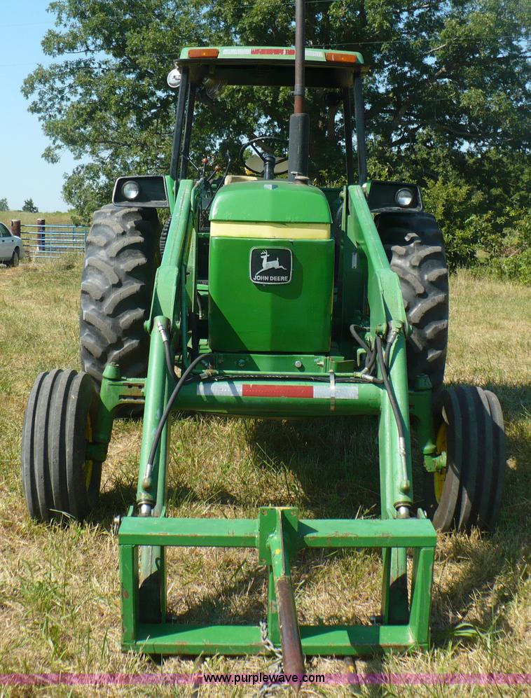 image for item A4852 1977 John Deere 4030 tractor