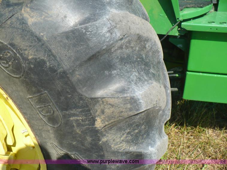 image for item A4852 1977 John Deere 4030 tractor