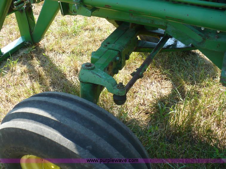 image for item A4852 1977 John Deere 4030 tractor