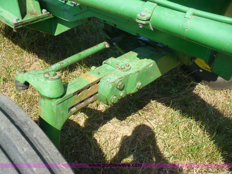 image for item A4852 1977 John Deere 4030 tractor