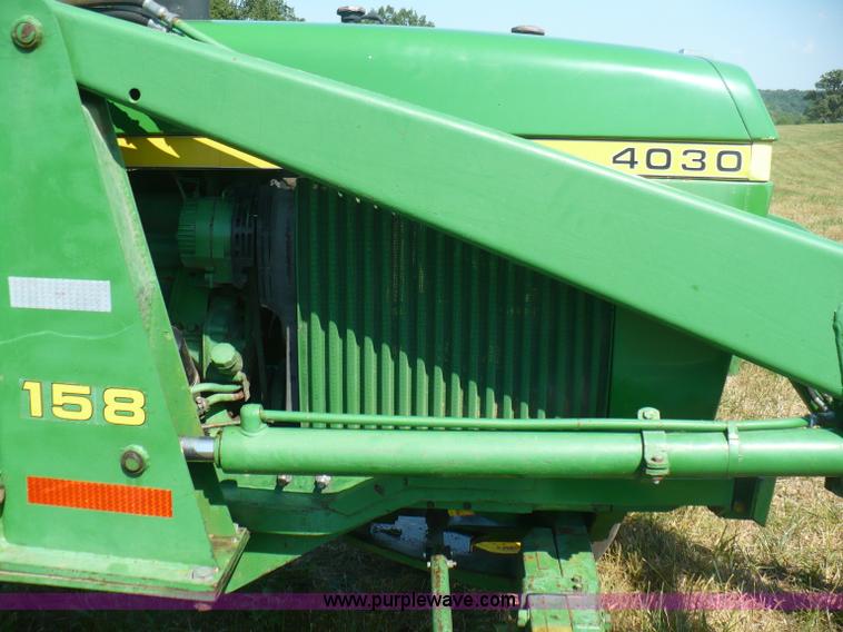 image for item A4852 1977 John Deere 4030 tractor