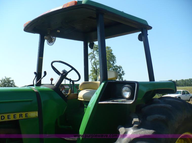 image for item A4852 1977 John Deere 4030 tractor