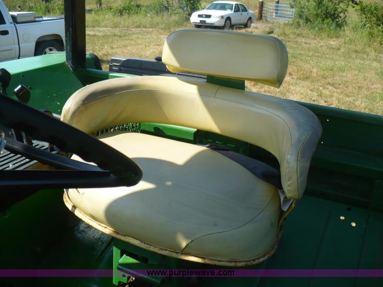 image for item A4852 1977 John Deere 4030 tractor