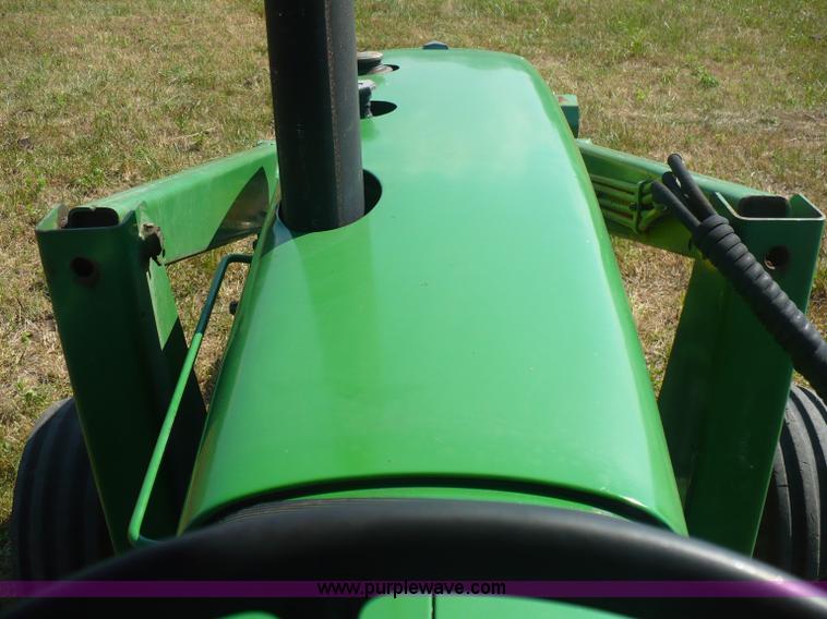 image for item A4852 1977 John Deere 4030 tractor