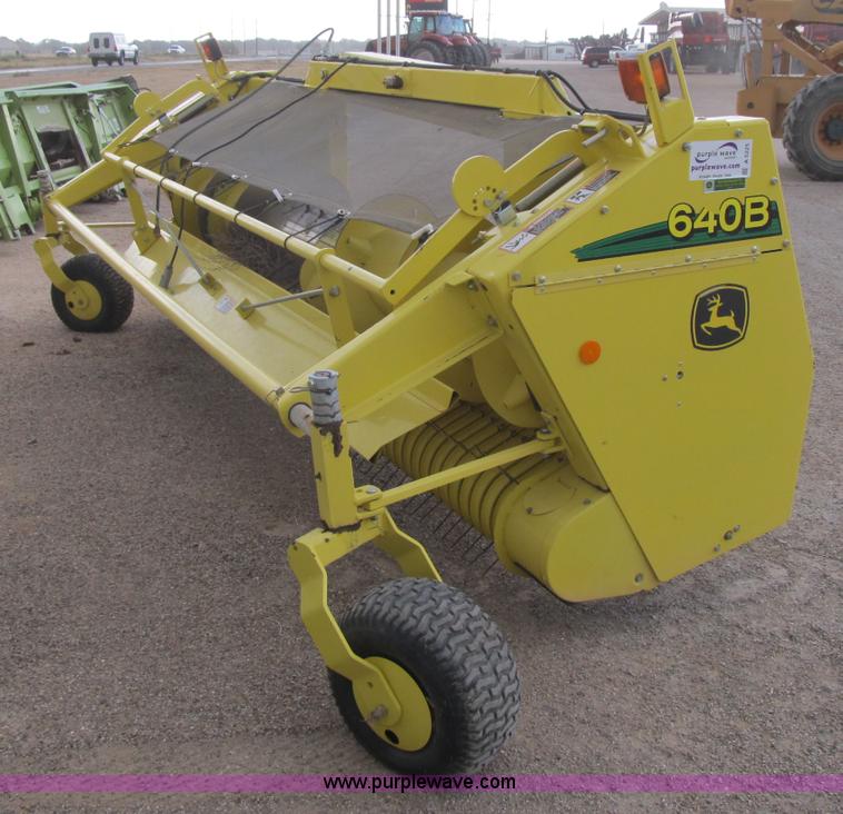 image for item A5225 2009 John Deere 640B windrow pickup head