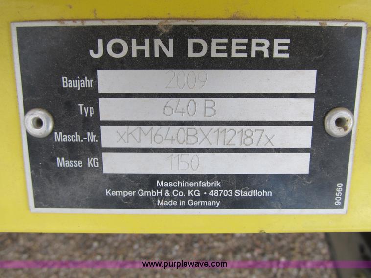 image for item A5225 2009 John Deere 640B windrow pickup head
