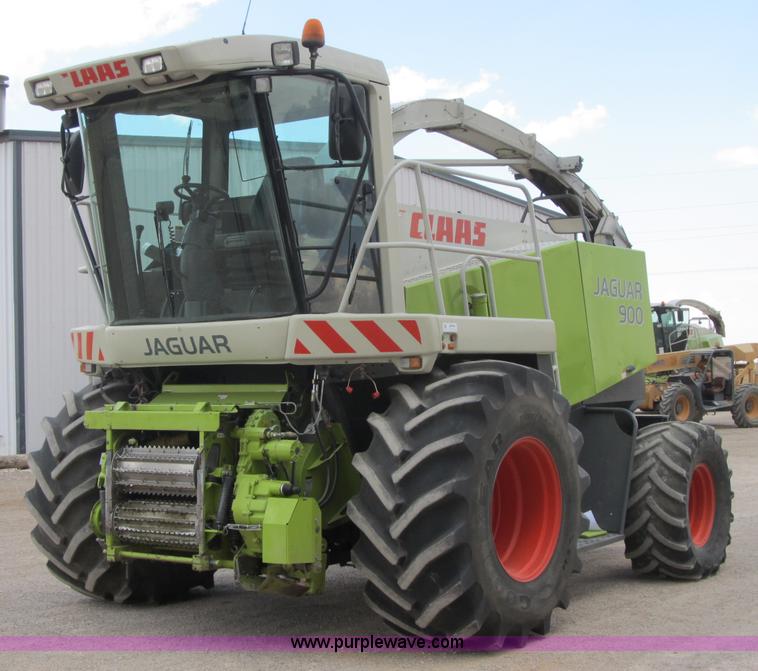 image for item A5229 2003 Claas Jaguar 900 forage harvester