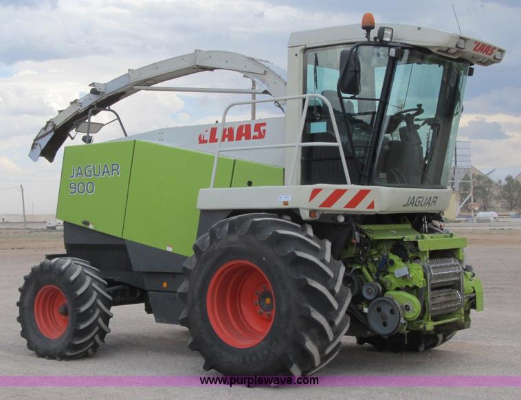 image for item A5229 2003 Claas Jaguar 900 forage harvester