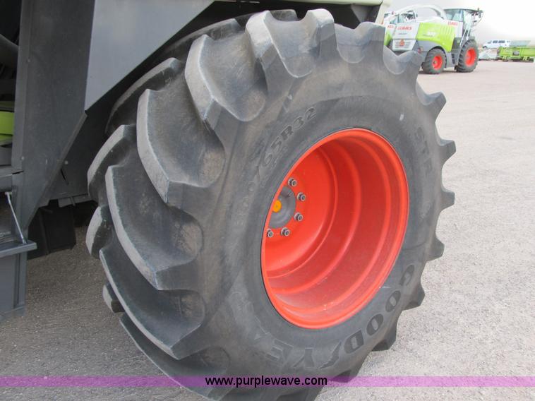 image for item A5229 2003 Claas Jaguar 900 forage harvester