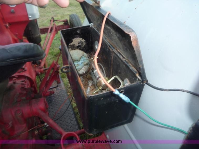 image for item A5324 1946 Ford 2N tractor