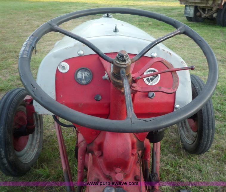 image for item A5324 1946 Ford 2N tractor