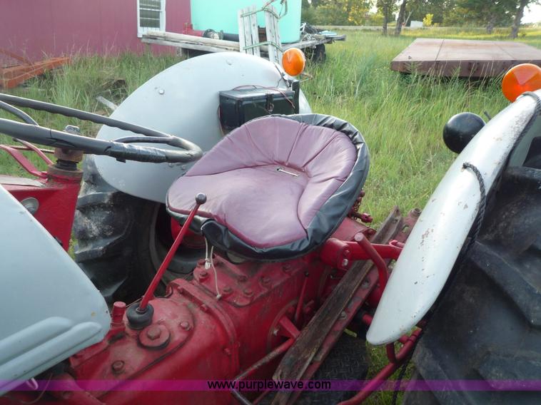 image for item A5324 1946 Ford 2N tractor