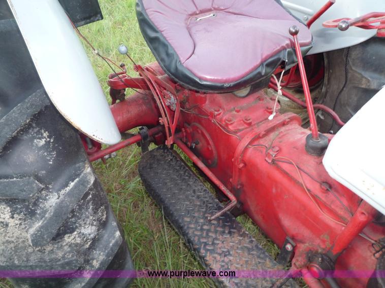 image for item A5324 1946 Ford 2N tractor