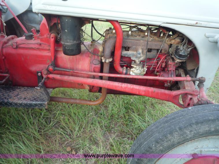 image for item A5324 1946 Ford 2N tractor