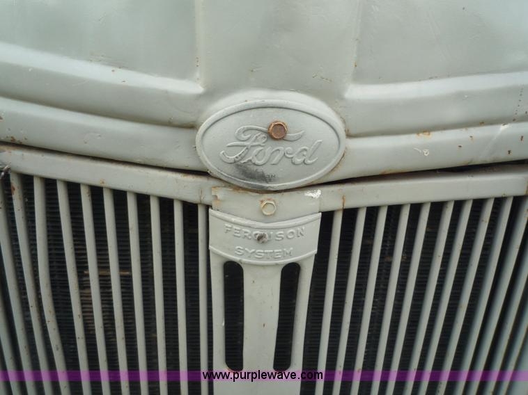 image for item A5324 1946 Ford 2N tractor