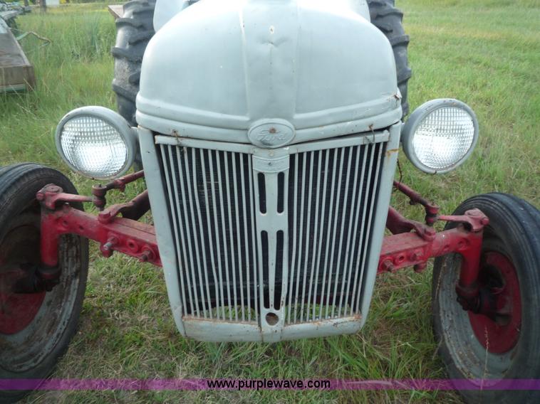 image for item A5324 1946 Ford 2N tractor