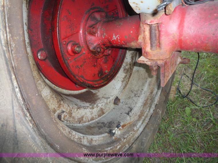 image for item A5324 1946 Ford 2N tractor