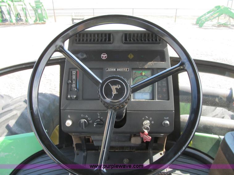 image for item A9675 1996 John Deere 8770 4WD tractor