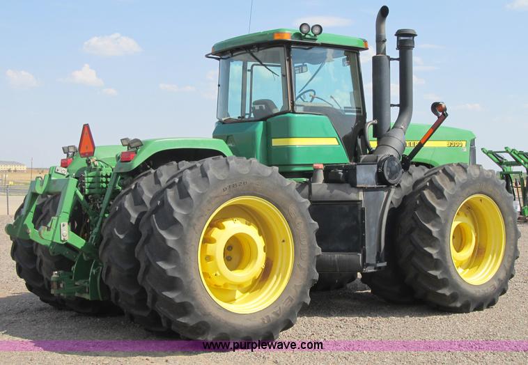 image for item A9676 2001 John Deere 9300 4WD tractor
