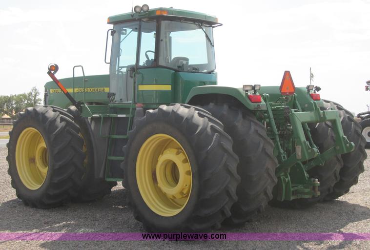 image for item A9676 2001 John Deere 9300 4WD tractor