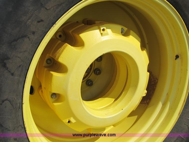 image for item A9676 2001 John Deere 9300 4WD tractor