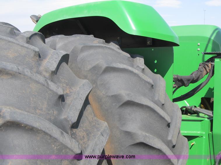 image for item A9676 2001 John Deere 9300 4WD tractor