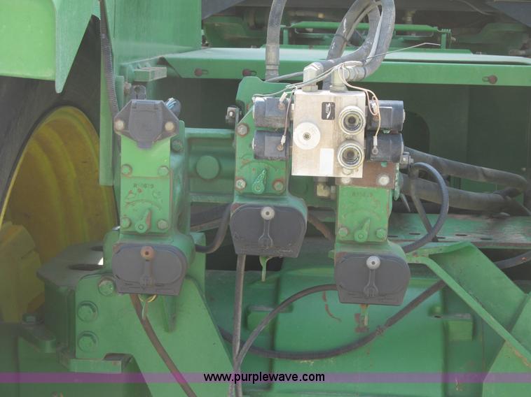 image for item A9677 1993 John Deere 8970 4WD tractor