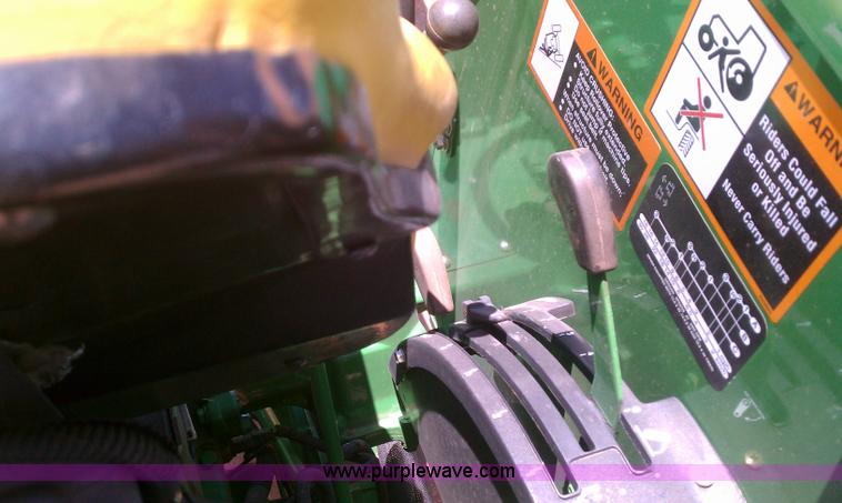 image for item A9684 2008 John Deere 5303 tractor