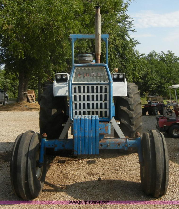 image for item A9972 1976 Ford 9600 tractor