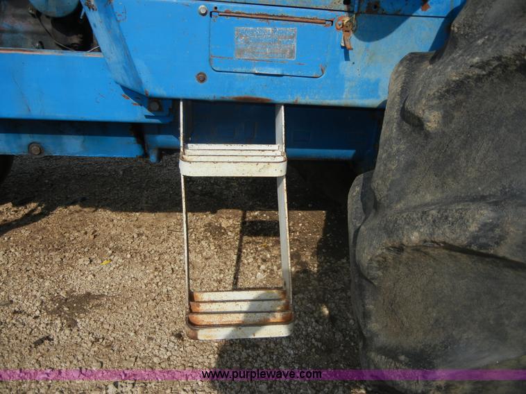 image for item A9972 1976 Ford 9600 tractor